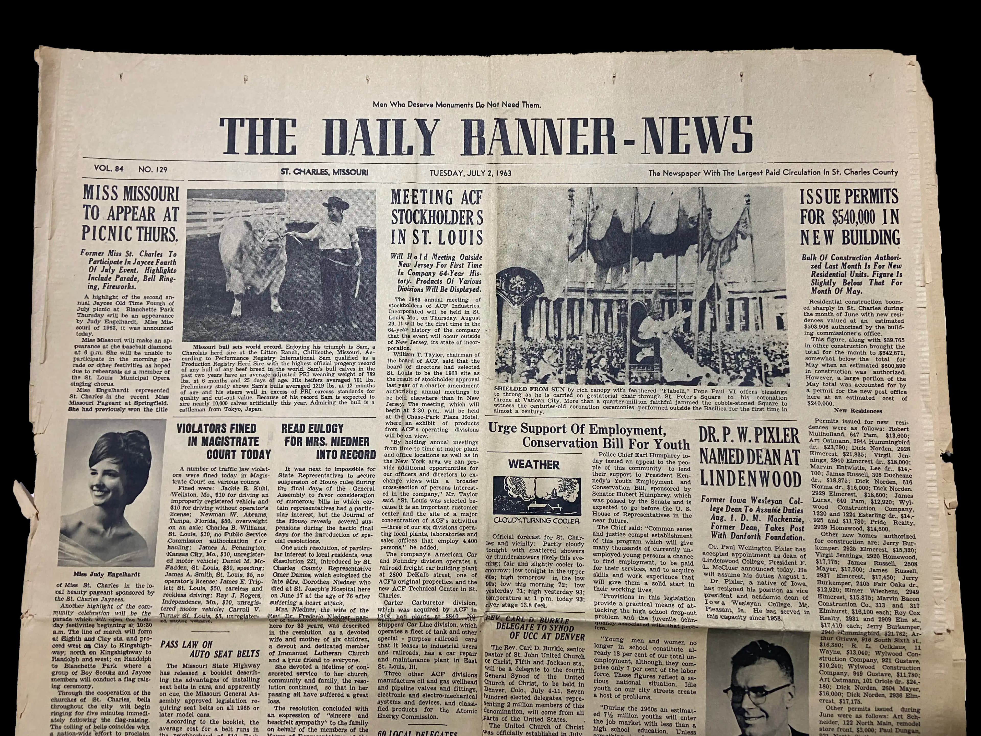 Daily Banner Newspaper Background
